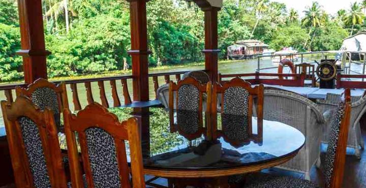 Aqua Jumbo Houseboats Hotel Kumarakom Buitenkant foto